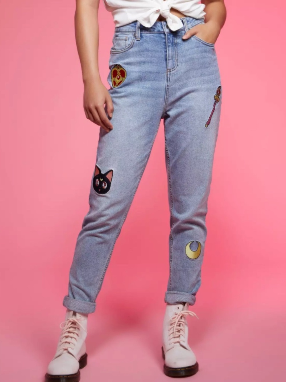 Sailor Moon Icons Embroidered Mom Jeans Size 7